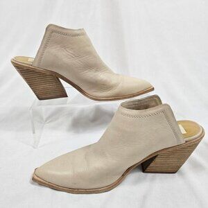 Dolce Vita Block Heel Mule In Cream - Size 11